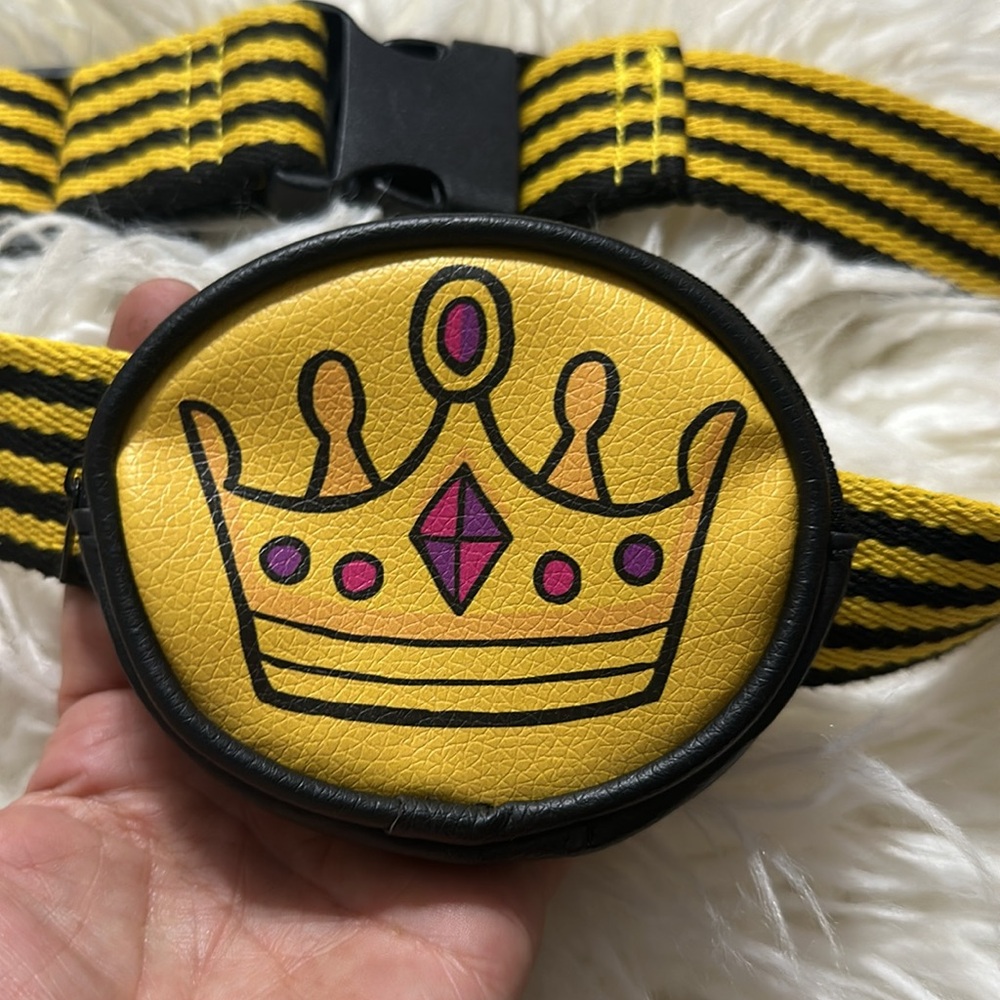 LOL Queen Bee belt and fanny pack. Mint condition. Collectors item.